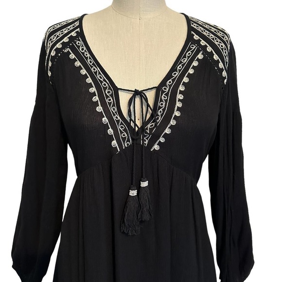 Band of Gypsies Black Embroidered Boho Tassel Dress Size XS - Picture 2 of 7